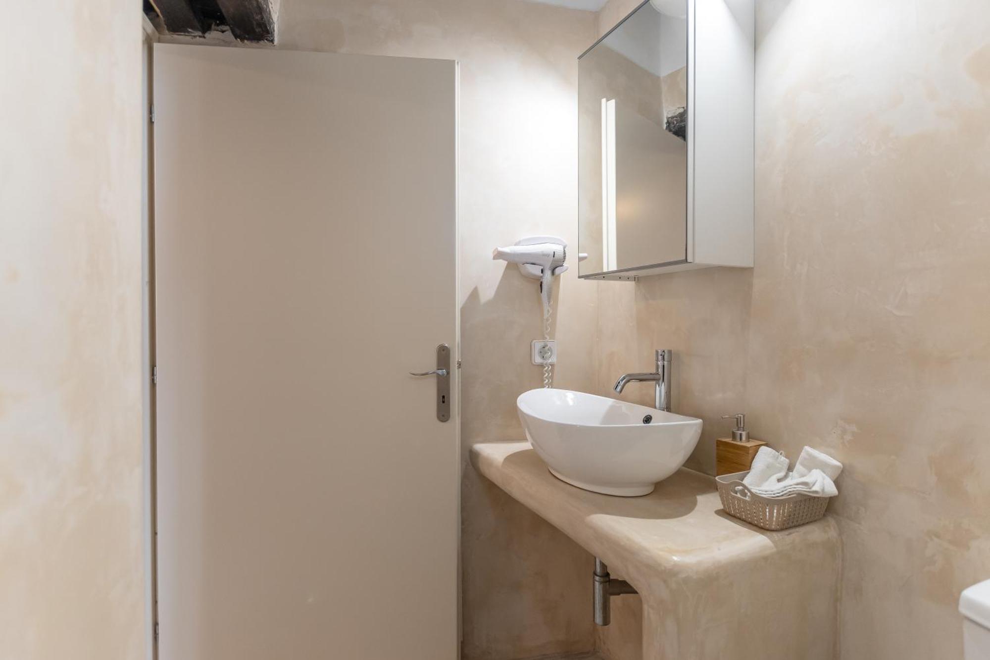 شقة The White Stone House Naxos City المظهر الخارجي الصورة
